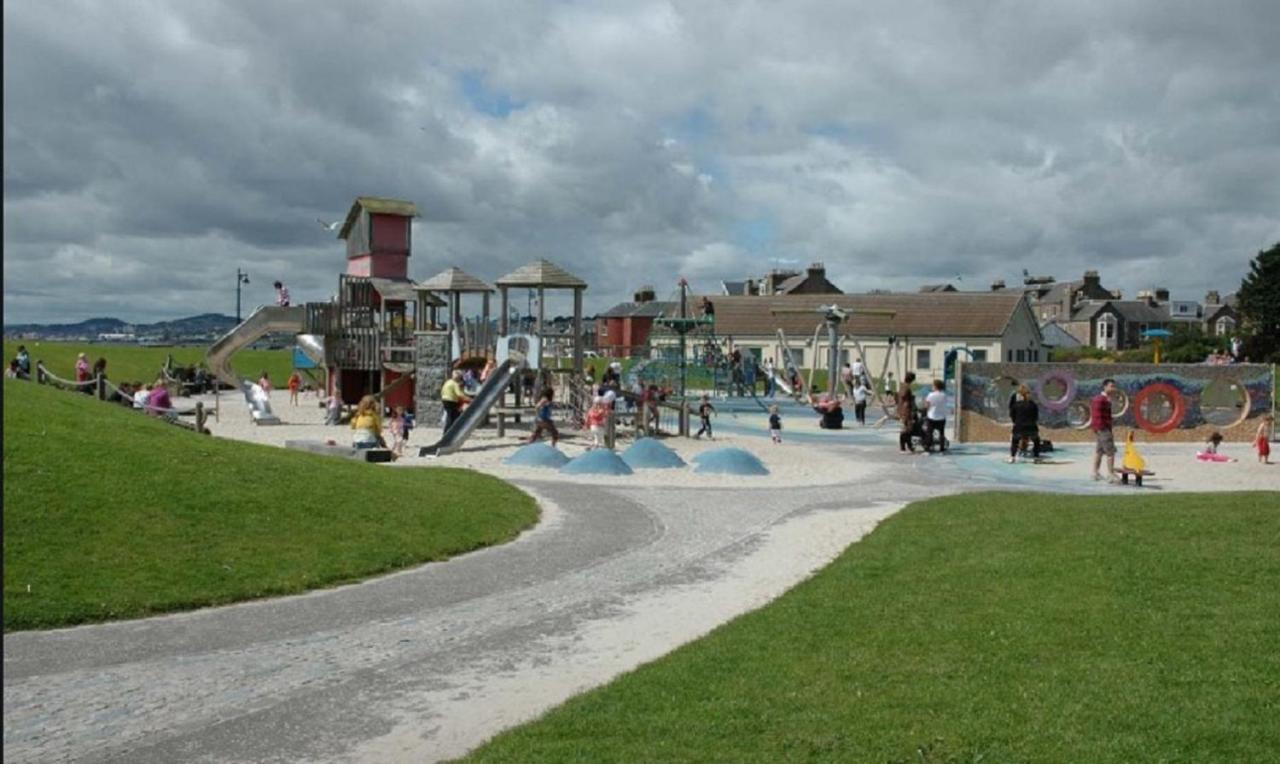 Beach Walk Apartment Broughty Ferry Esterno foto